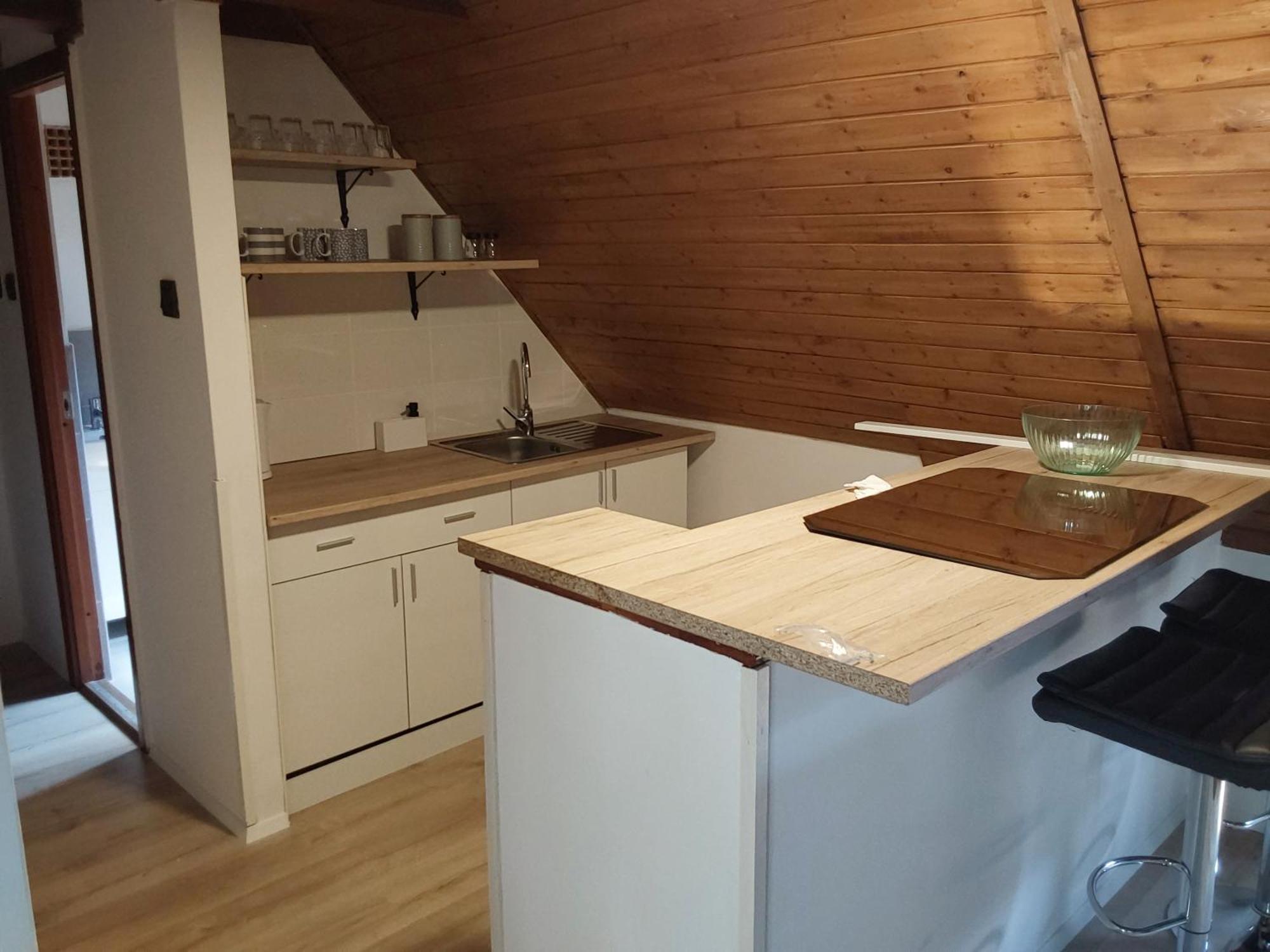 Tuerkiz Apartman - 5 Szobas 13 Fos Apartmanhaz 4Km A Balaton- Balatonszabadi Fürdőtelep 外观 照片
